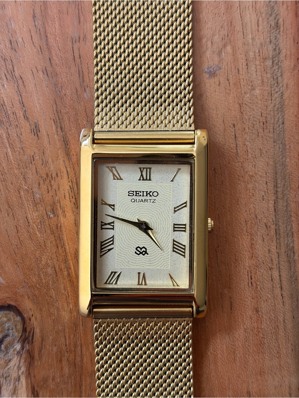 Vintage Seiko Tank watch  Gold Bezel with Gold Bracelet
